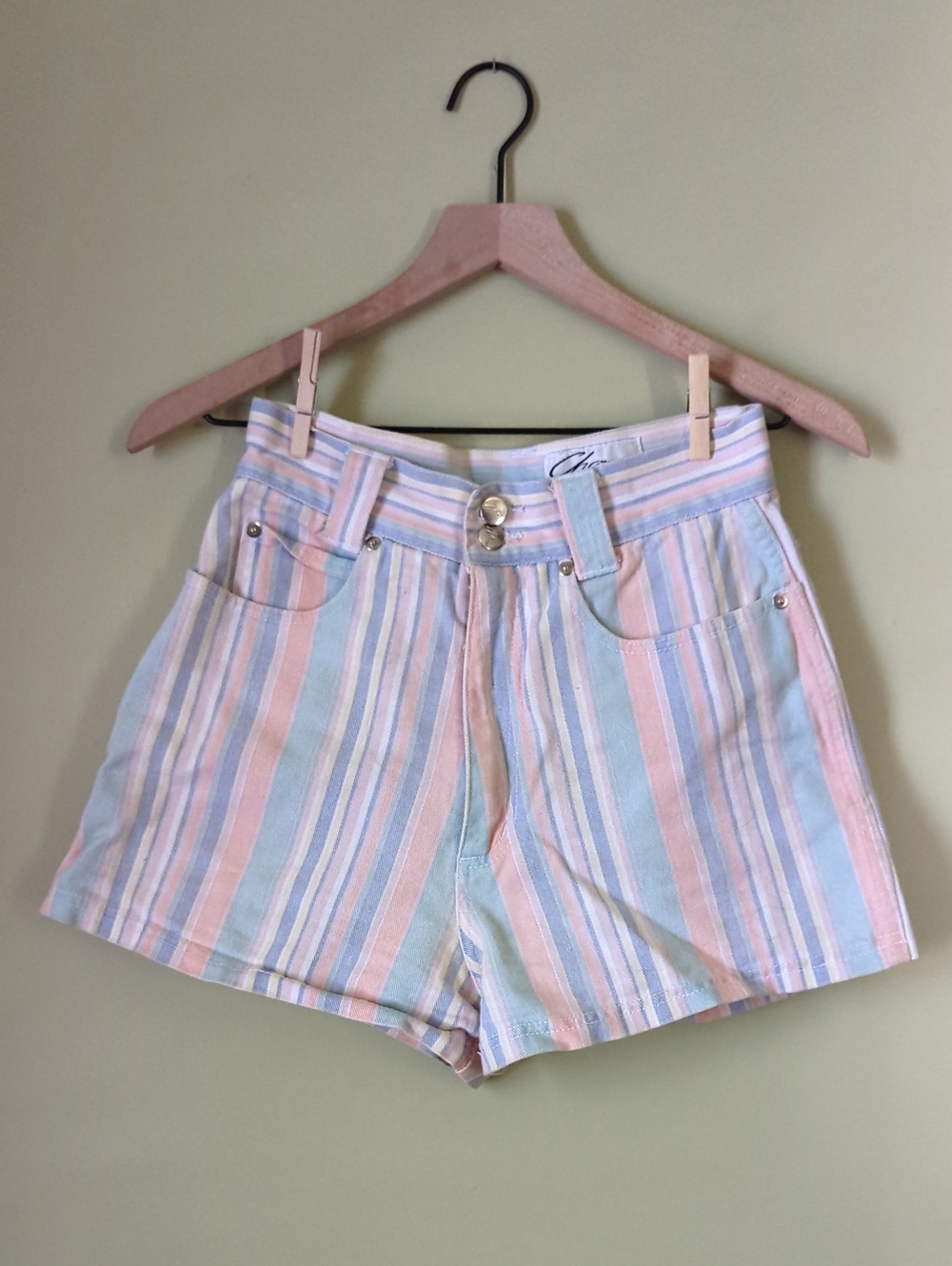 Cute Vintage High-Waist Pastel Stripe Women’s Shorts